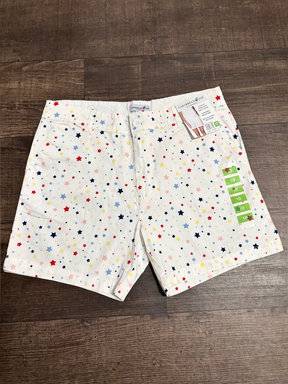 Caribbean Joe & Company Woman’s Multi-Star Printed Casual Chino Shorts NWT Sz 10